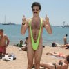 Borat-skuespiller kommer til undsætning for turister arresteret i mankinis