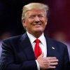 'Bad Lip Reading' afslører, hvad Trump egentlig sang under the National Anthem