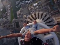 Vanvittige russere springer rundt på toppen af en af Dubais højeste bygninger