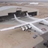 Verdens største fly har et vindefang på 117 meter, 28 hjul og 6 motorer