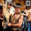 Crocodile Dundee vender tilbage i Dundee: The Son of a Legend Returns Home