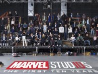 Marvel Cinematic Universe har 10 års jubilæum og samler alle stjerner til et episk klassebillede