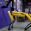 Boston Dynamics' nye robot kan åbne døre - og nu er menneskeheden dødsdømt