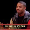 Killmonger aka. Michael B. Jordan prøver kræfter med Hot Ones-udfordringen