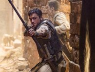 Breaking: Se den vilde trailer til den nye Robin Hood
