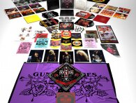 Guns N' Roses hylder deres debutalbum med legendarisk bokssæt