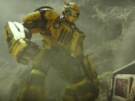 Se den første eksplosive trailer til Transformers-filmen Bumblebee