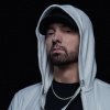 Eminem sviner anmelderne til ved at gøre deres kommentarer til en reklame for Kamikaze