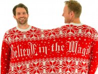 Dobbeltsweateren: den perfekte julegave til din tøffelhelt-ven