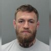 Conor McGregor arresteret efter at have smadret en fans telefon