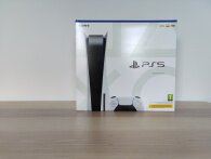 Så stor er PlayStation 5 i forhold til PS4!