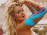 Corona-forsinket Årets Crush 2020: Bodypaint med Louise Hjort