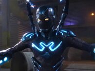Cobra Kai-stjerne er klar som ny superhelt i første trailer til Blue Beetle