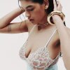 Rihanna i undertøj fronter ny lingerikollektion fra Savage x Fenty