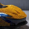 Lando Norris tager en LEGO-bygget McLaren P1 rundt på Silverstone!