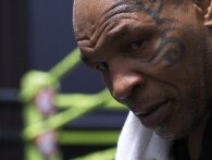 Mike Tyson giver koldblodigt svar til Jake Paul, der forsøger at overtage boksetronen