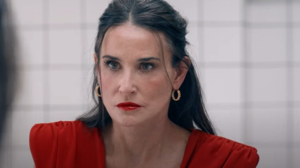 Gavmilde Demi Moore lod blazeren stå åben: Gav alle frit udsyn til herlighederne