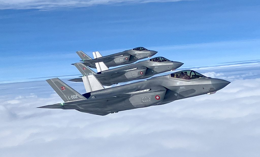 Yderligere tre F-35 kampfly lander i Danmark: Danmarks fremtid i luften tager form