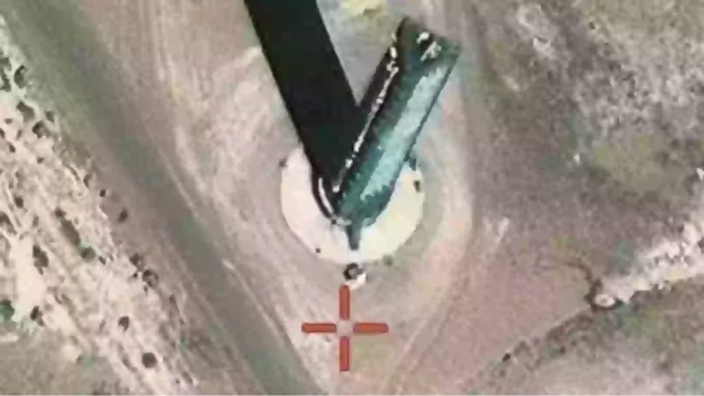Folk opdager mystisk trekantet tårn ved Area 51 på Google Maps – og internettet går i selvsving