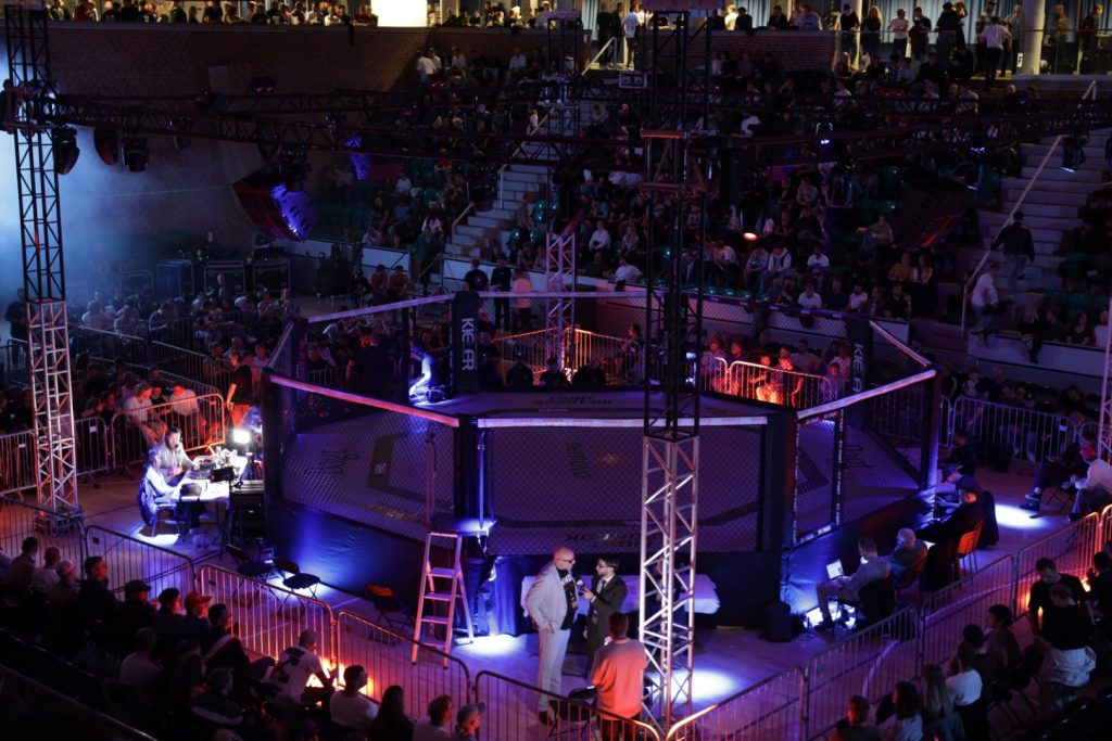 Stor MMA GALLA-reportage: Sikker Seiler-sejr på vild aften i Aarhus