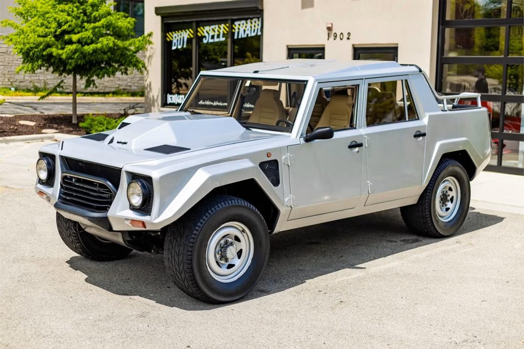 Rambo Lambo: Den vanvittige Lamborghini SUV fra 80’erne solgt for 2,5 millioner kroner