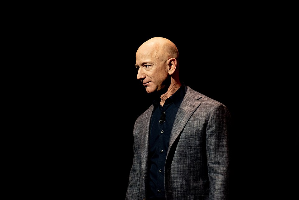 Jeff Bezos deltager i AI-kapløbet som co-CEO Project Prometheus