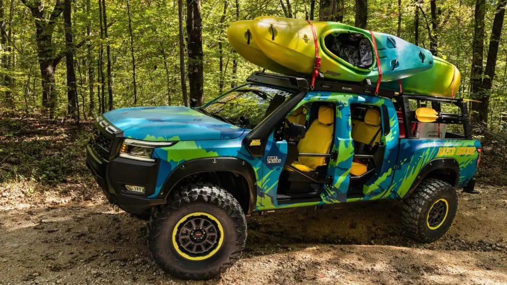 Nissan dropper dørene og bygger vild eventyrtruck med Titan-dele og Nismo-snorkel