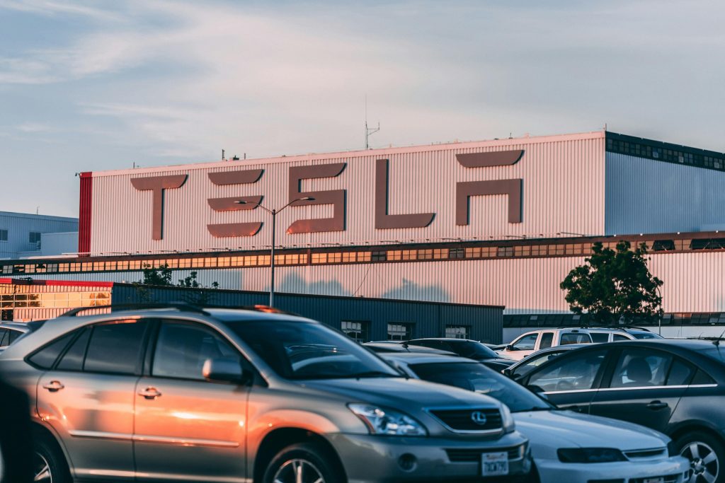 Game over, Musk? Kinesiske BYD har slået Tesla som verdens største elbil-producent