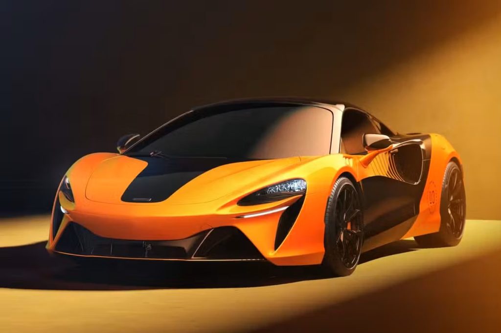 McLaren fejrer F1-triumf med ekstrem Artura Spider i Championship-udgave