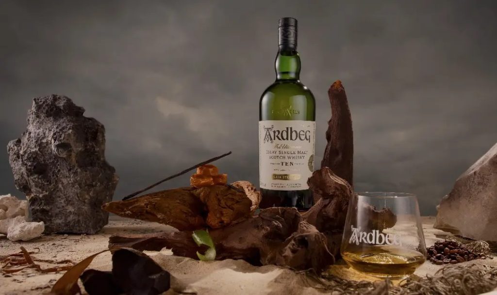 Ardbeg Ten Cask Strength: Islay-klassiker uden sikkerhedsnet