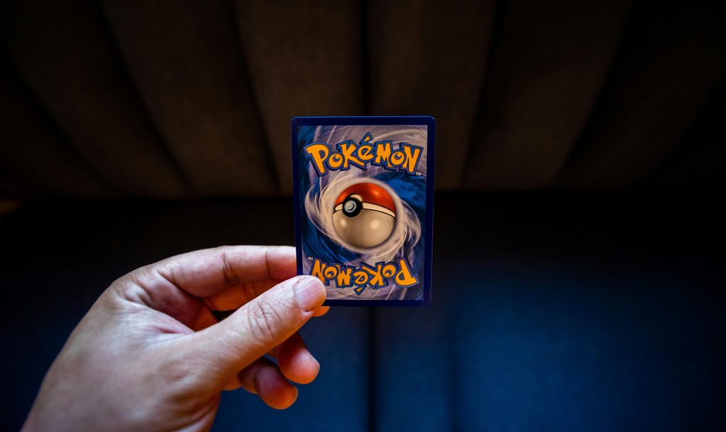 Fra barndomshobby til big money – dansker hiver 138.000 kroner hjem for ét Pokémon-kort