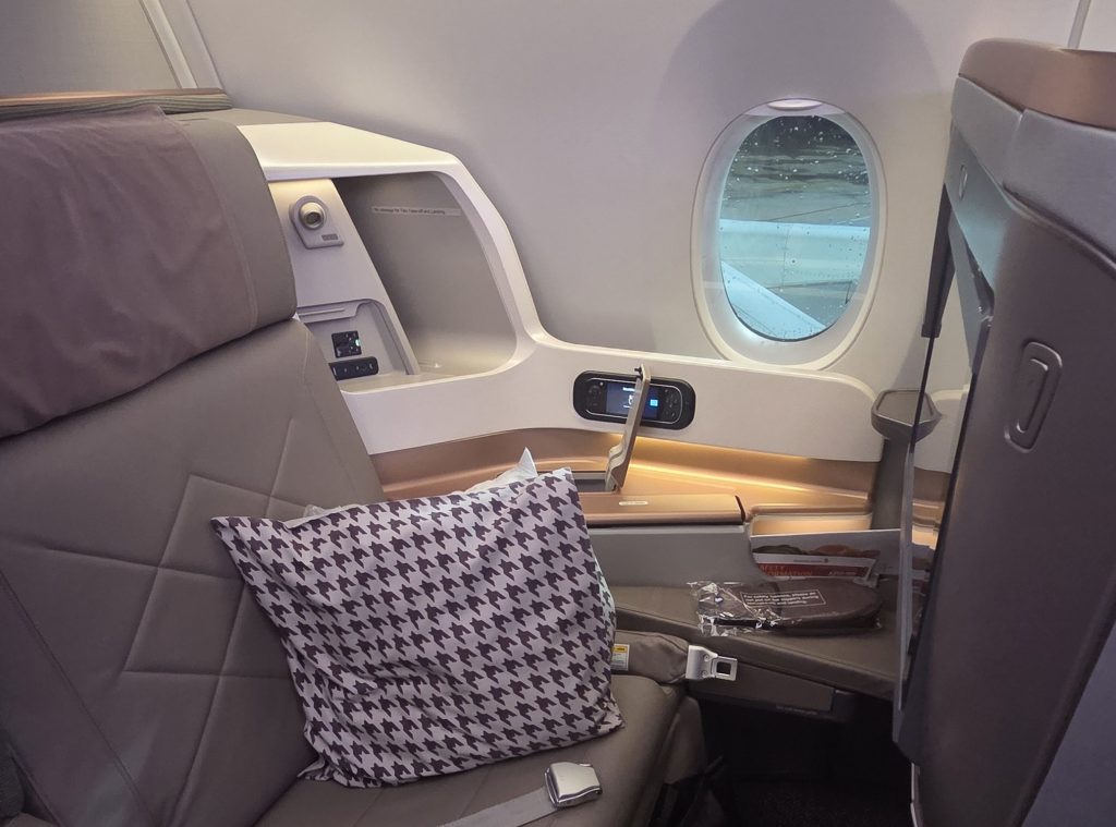 Luksus i 10 kilometers højde: Vi testede Business Class med Singapore Airlines