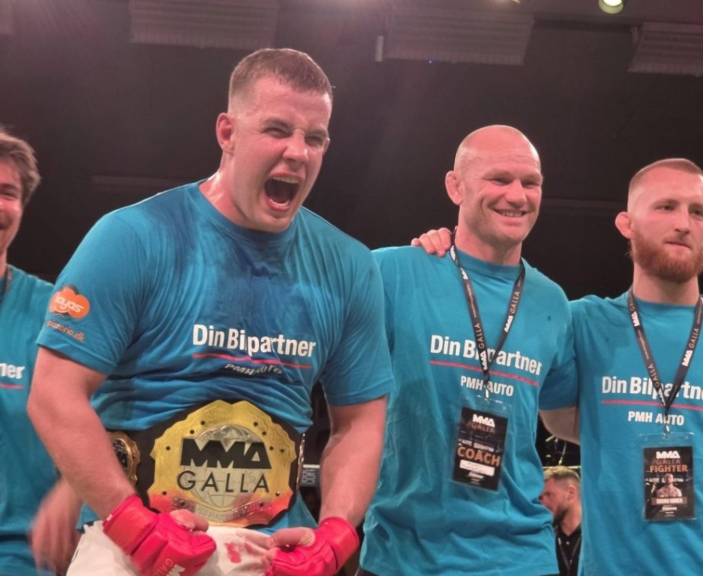 Fra første KO til sidste jubelbrøl: MMA GALLA leverede varen