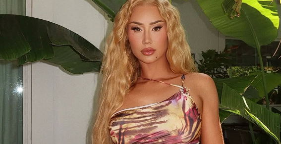 Milliarder på kontoen: Her er de 10 kendisser der tjener kassen på OnlyFans