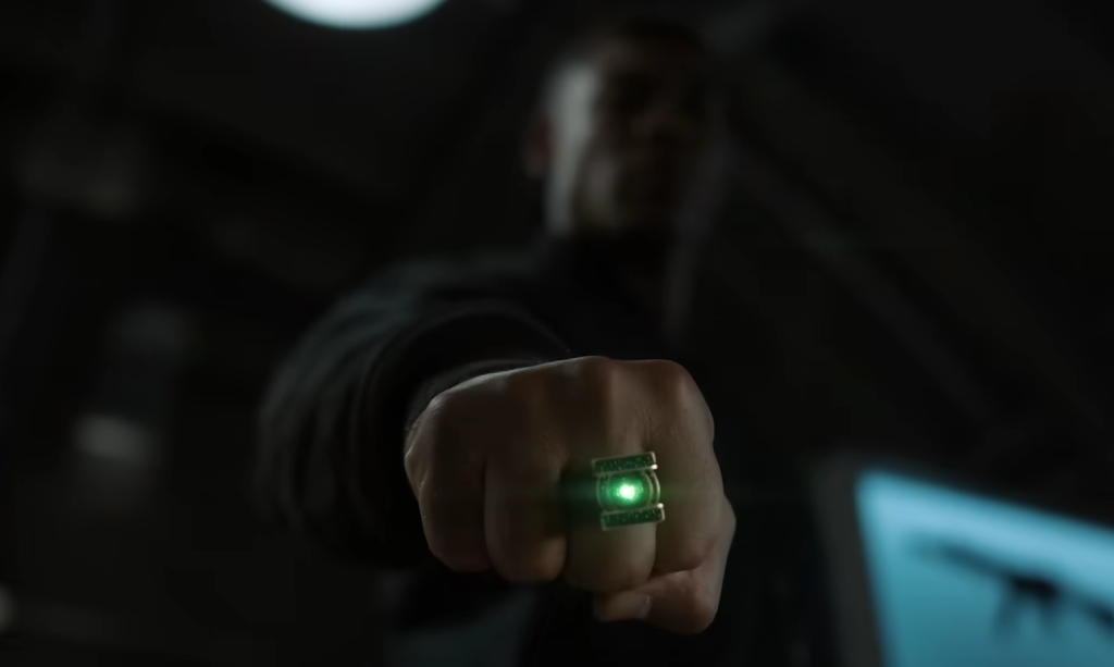 HBO Max deler ny teaser til DC-serien Lanterns med Ulrich Thomsen på rollelisten