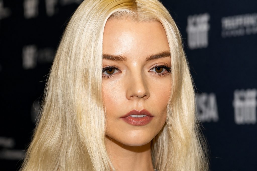 Anya Taylor-Joy stjæler opmærksomheden i gennemsigtig blondekjole: Hollywood-stjerne er tilbage i rampelyset