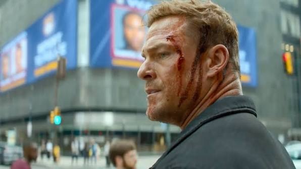 Reacher smadrer sig gennem Philadelphia i eksplosiv trailer til sæson 4
