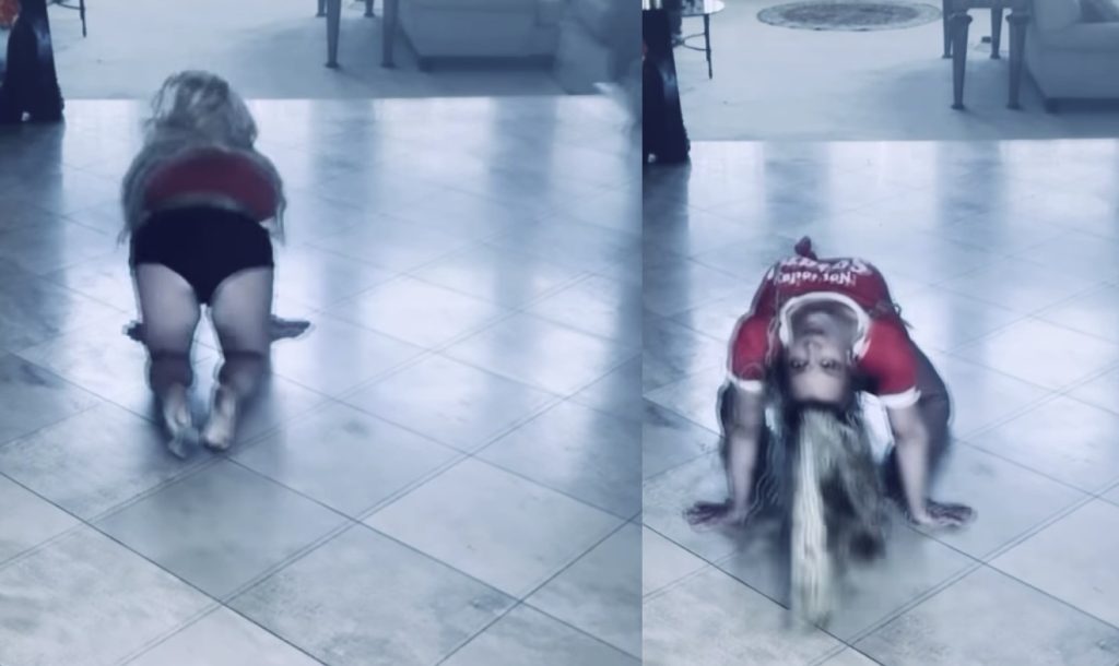 Britney Spears twerker på livet løs – fuldstændig ligeglad med at rengøringsdamen støvsuger i baggrunden