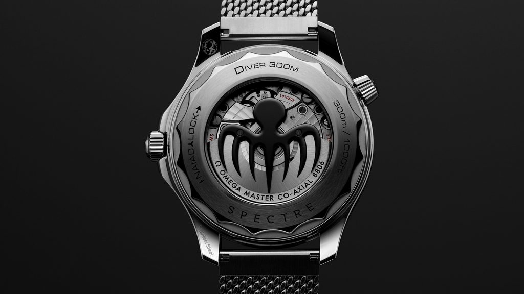 210.30.42.20.01.023 BondSpectre ADV SE CaseBack 16 9 RVB