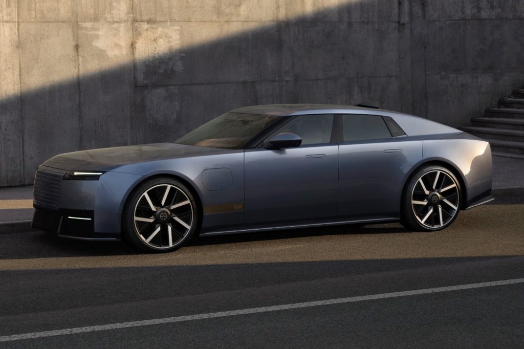 Jaguar smider fortiden over bord: Ny Type 01 kommer med 1.015 hk