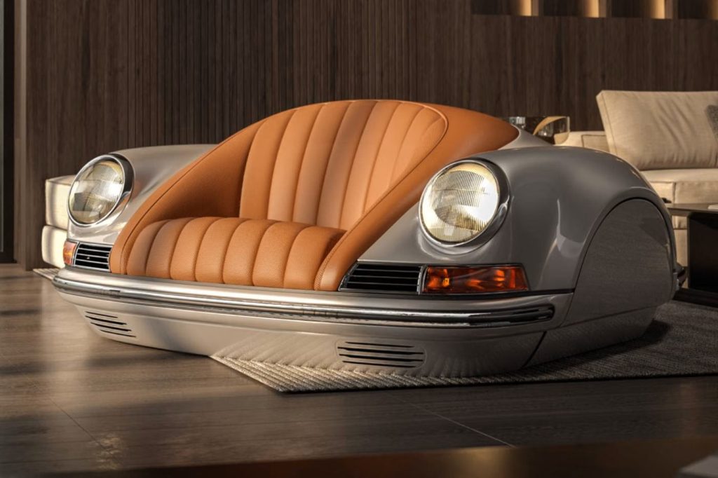 Porsche-inspireret sofa til 190.000 kroner har indbygget køleskab, 13 højttalere og plads til én person